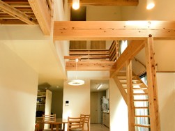 数字に裏付けられた「地震に強い家」～浜松市の新築注文住宅のマルベリーハウス（桑原建設）