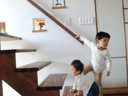 何十年たっても「いいな」と思える建具　～浜松市のパッシブ注文住宅のマルベリーハウス（桑原建設）